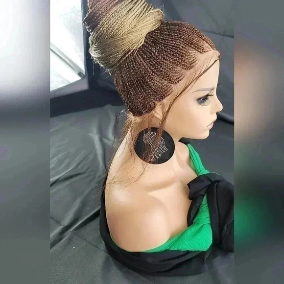 Braided wig  100% handmade, 0mbre wig, NWT feeding  braids absolutely gorgeous - Picture 5 of 16